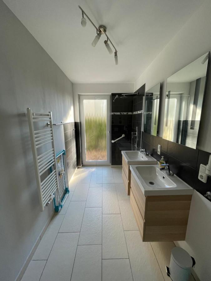 Villa Sara Wohnung Buskam Mit Terrasse Goehren  Exteriér fotografie