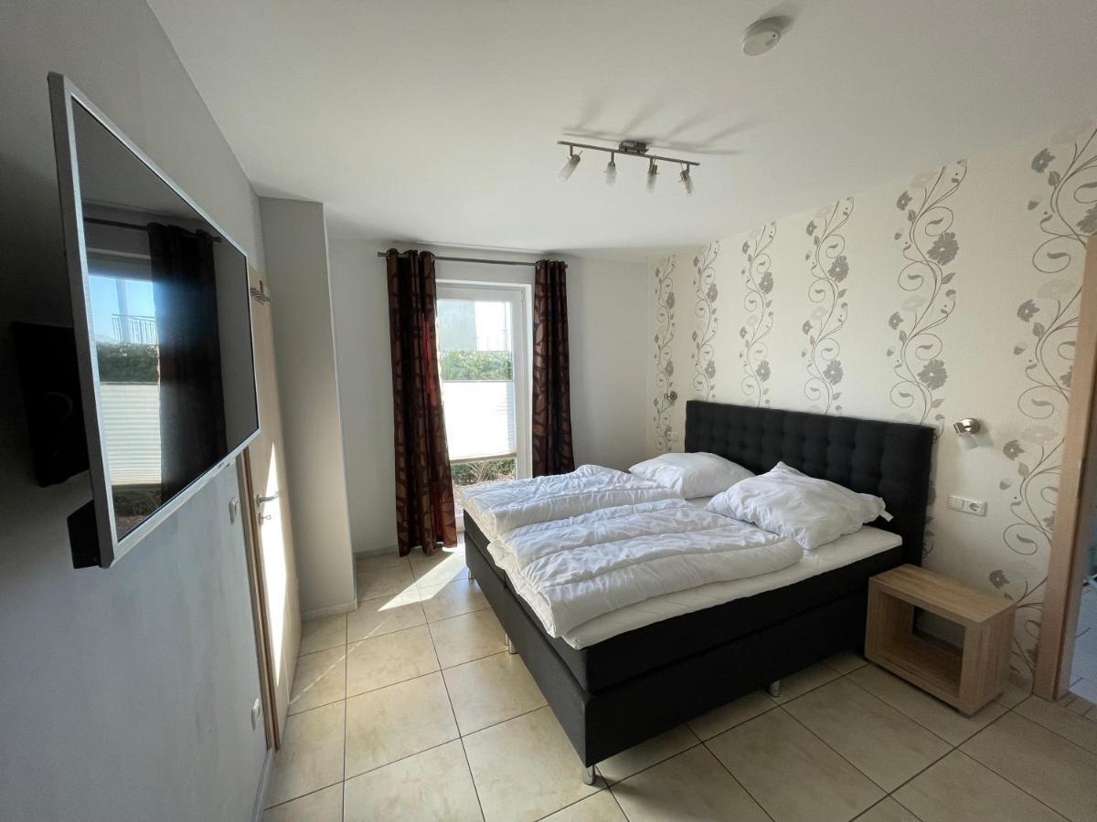 Villa Sara Wohnung Buskam Mit Terrasse Goehren  Exteriér fotografie